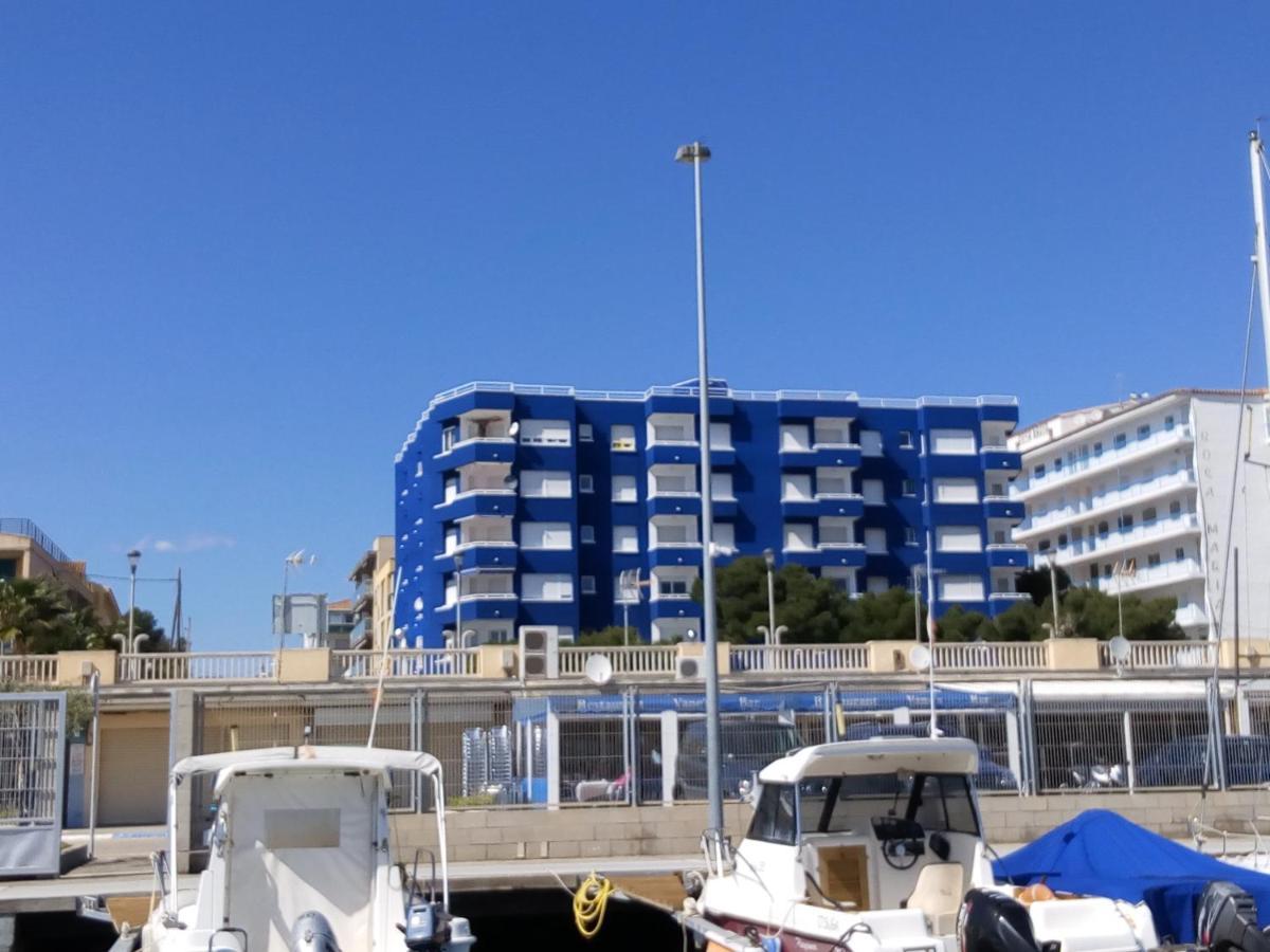 1ª Linea Reformado Y Frente Al Puerto Deportivo Firmamos Contrato Si El Cliente Lo Solicita Aunque Es Necesario Hacer La Reserva Para Poder Comunicarse Оспиталет де л'Инфант Екстериор снимка